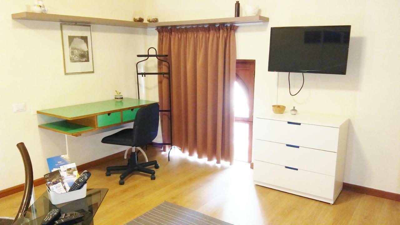 Bilocale In Centro Apartment Salerno Luaran gambar
